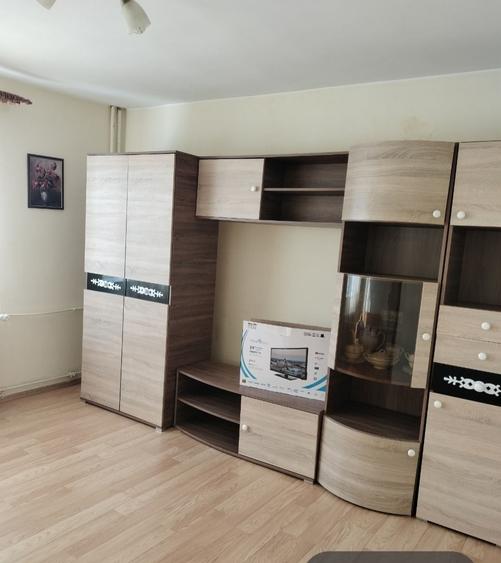 Vand apartament 2 camere , decomandat,situat in cart .Manastur,zona Mehedinti.Pret 128.000 euro.NU COLABOREZ CU AGENTII! - 4