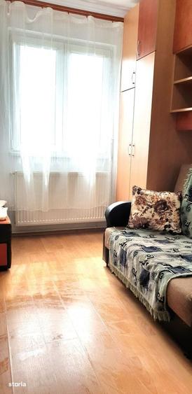 Apartament cu 3 camere, mobilat în Florilor