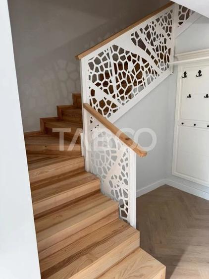Casă cu 4 camere cu Teren 380 Mp în Central