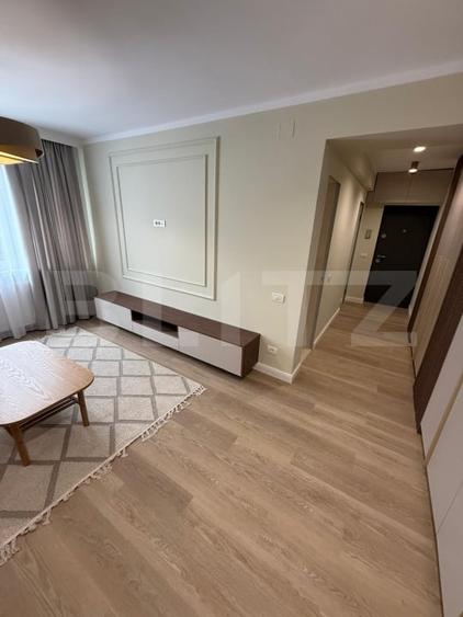 Apartament cu 2 camere semidecomandat, mobilat în Ultracentral