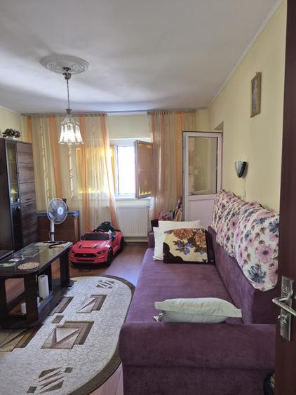 Garsonieră decomandată în Rahova