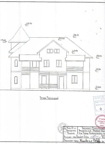 Casă individuală cu 5 camere cu Teren 896 Mp în Central