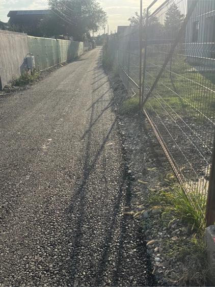 Teren de 300 mp, în Ghighiu