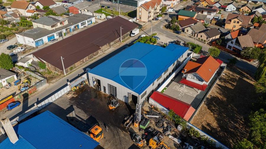 Spațiu industrial, de 1,400 mp, în Central