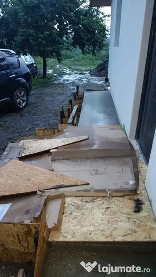 Casă cu 3 camere în Central
