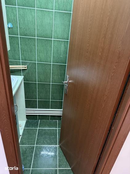 Apartament cu 3 camere în Tractorul