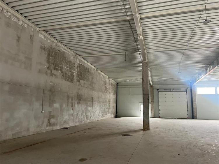 Spațiu industrial, de 280 mp, în Exterior Est
