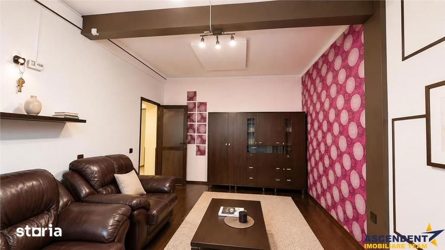 Apartament cu 3 camere decomandat în Astra