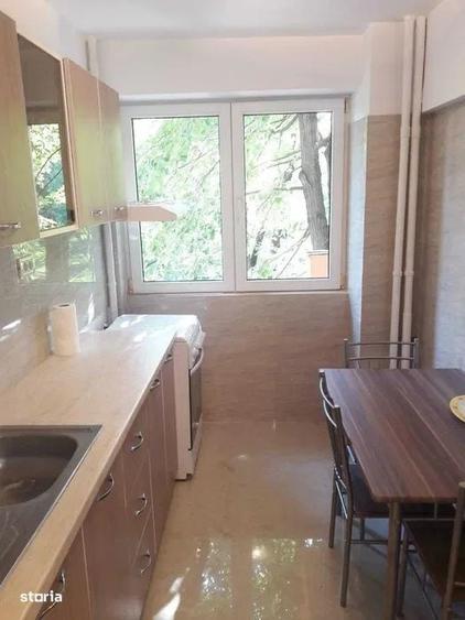 Apartament cu 3 camere decomandat, mobilat în Mihai Bravu
