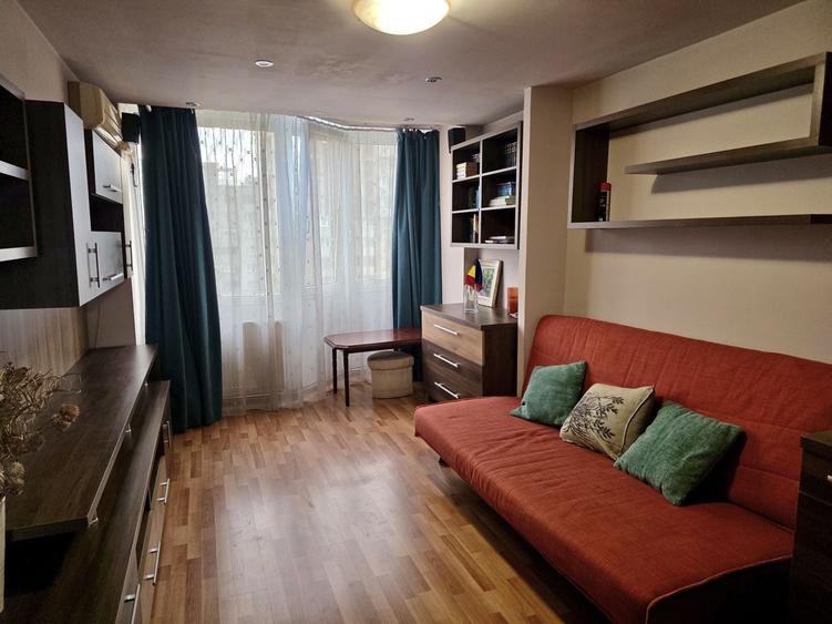 Apartament cu 3 camere decomandat în Mărăști