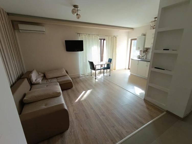 Apartament cu 3 camere decomandat în Dumbrăvița