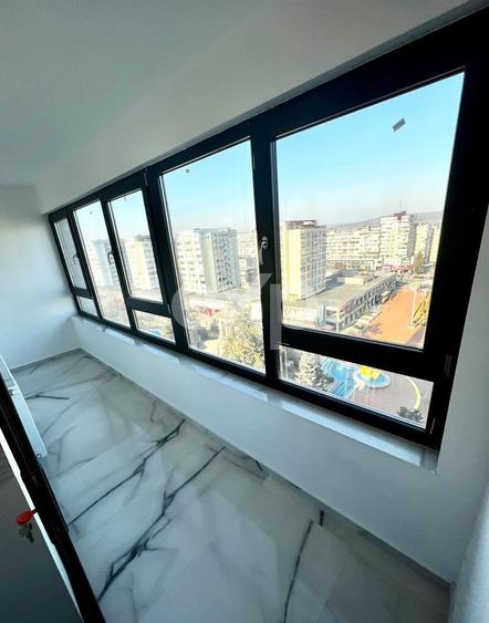 Apartament cu 3 camere decomandat, mobilat în Ultracentral