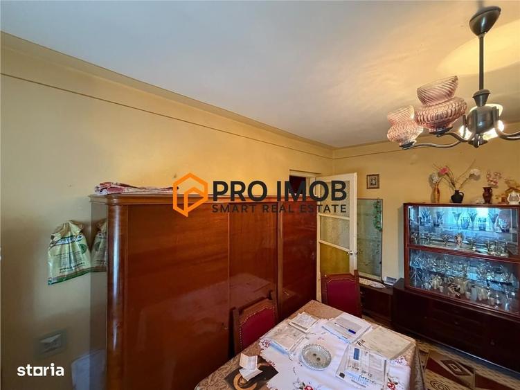 Apartament cu 3 camere decomandat în Central
