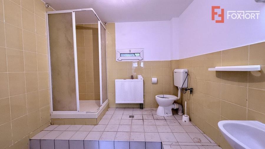 Casă individuală cu 5 camere cu Canalizare în Dumbrăvița