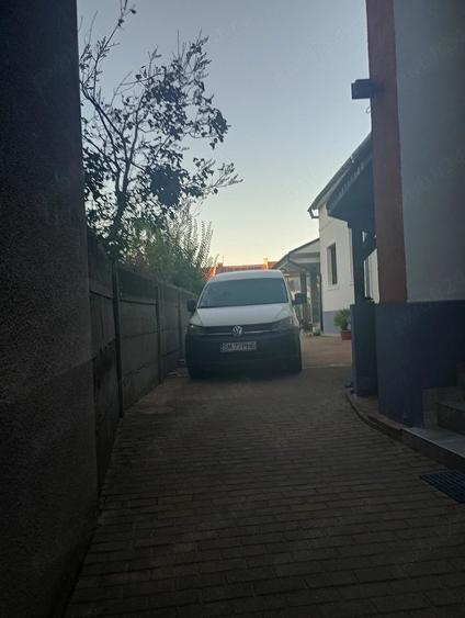Casă cu Teren 600 Mp în Central