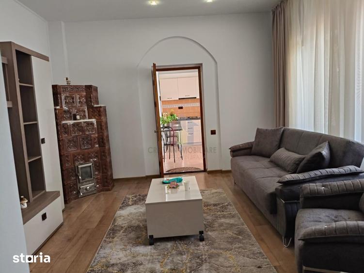 Casă cu 4 camere cu Teren 300 Mp în Central