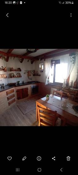 Apartament cu 4 camere decomandat în Doamna Ghica