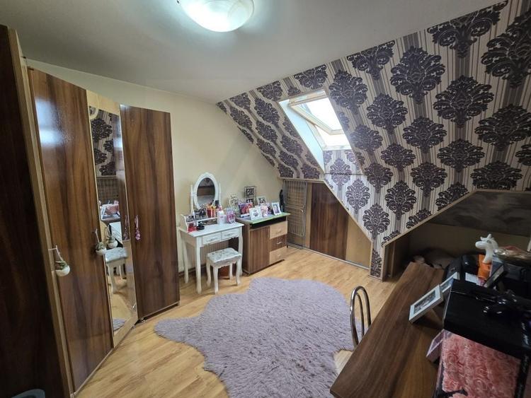 Apartament cu 2 camere decomandat, mobilat în Broscărie