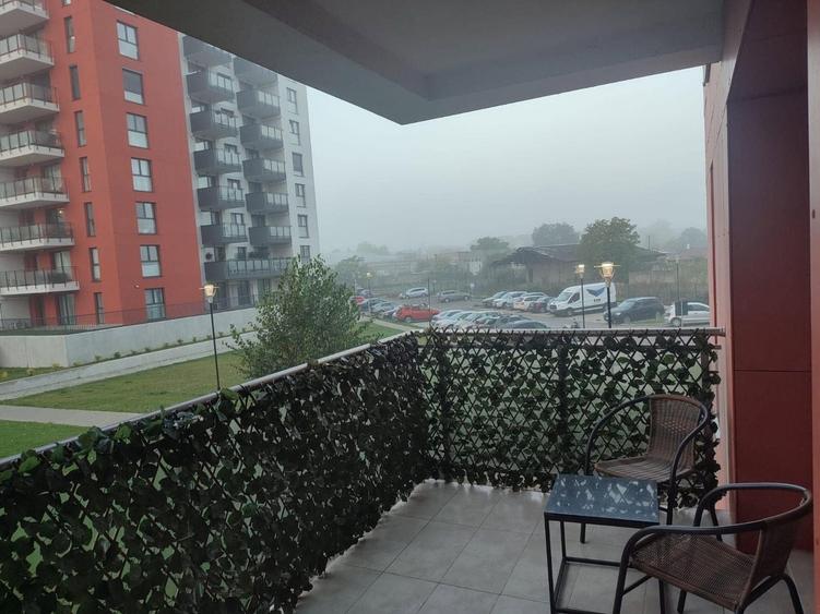Apartament cu 3 camere semidecomandat în Central