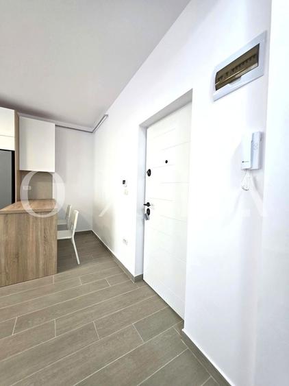 Apartament cu 2 camere semidecomandat, mobilat în Giroc