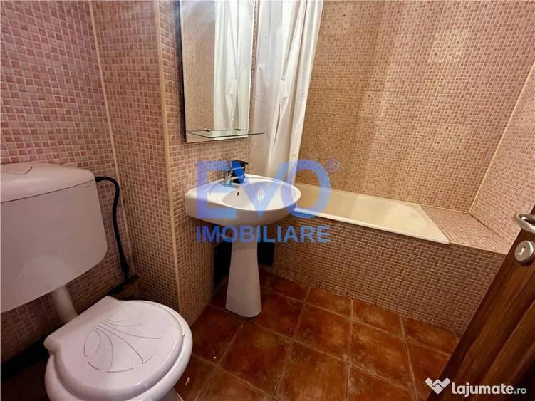 Apartament cu 2 camere decomandat în Central
