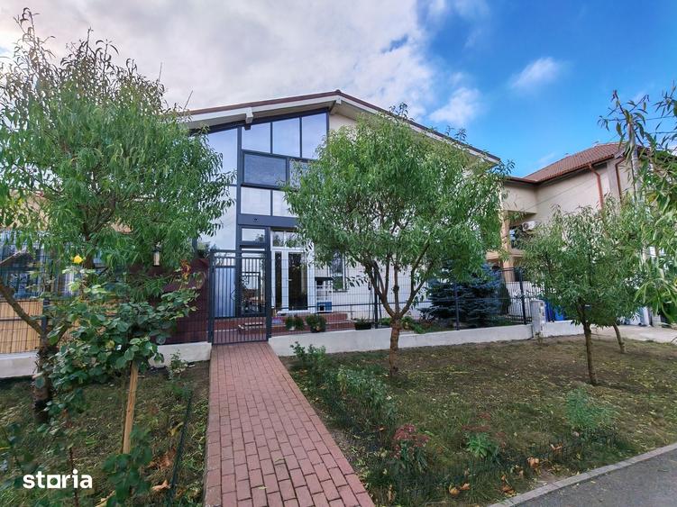 Casă cu 5 camere cu Teren 486 Mp în Central