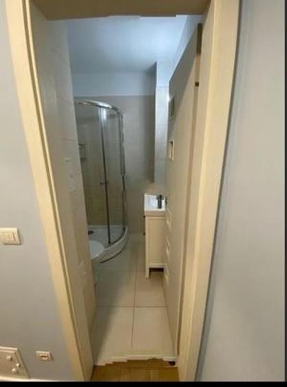 Apartament cu 3 camere decomandat în Titan