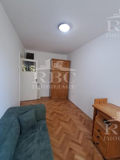 Apartament cu 3 camere decomandat în Gheorgheni