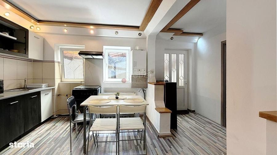 Apartament cu 3 camere în Schei