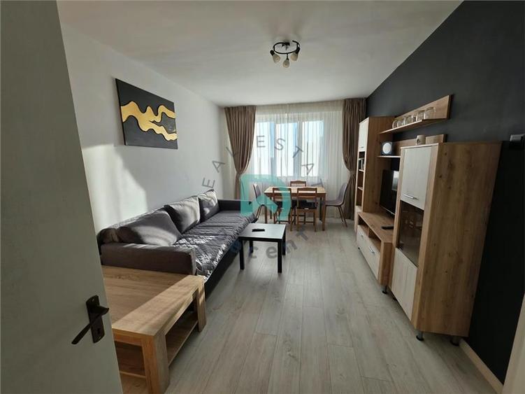 Apartament cu 2 camere semidecomandat în Vlahuță