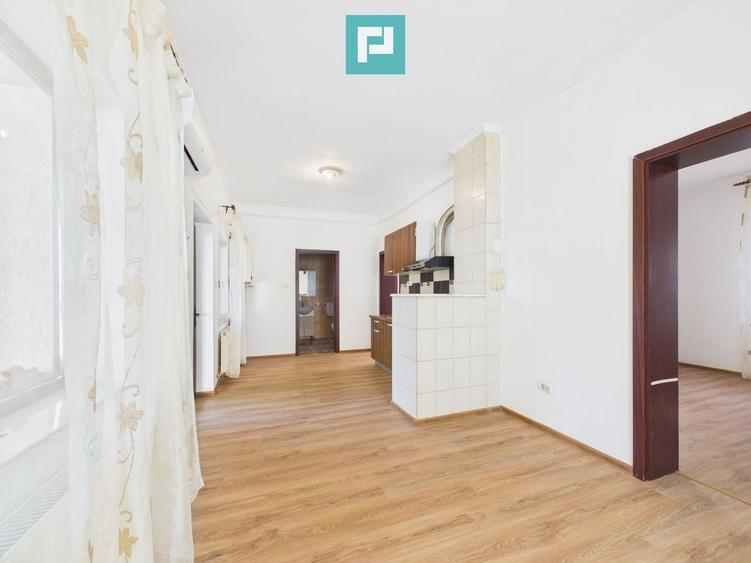 Casă individuală cu 2 camere cu Canalizare în Pârneava