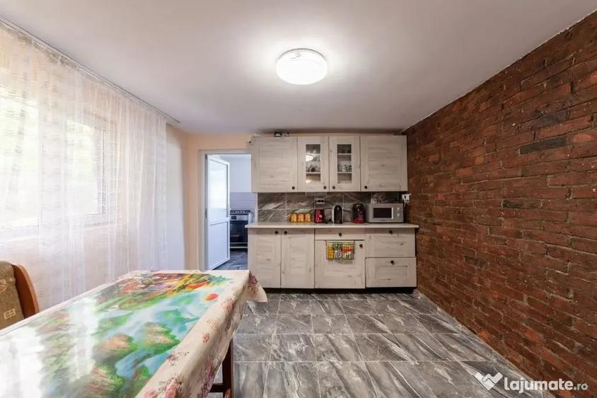 Casă cu 3 camere cu Teren 1034 Mp în Crintești