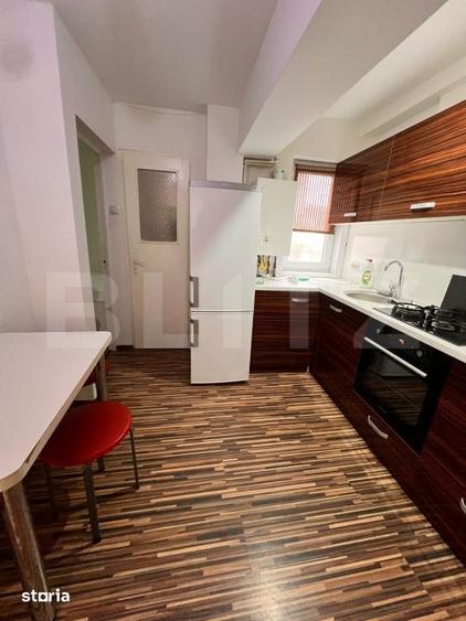 Apartament cu 3 camere decomandat în Central