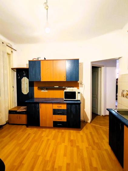 Apartament cu 3 camere în Zorilor