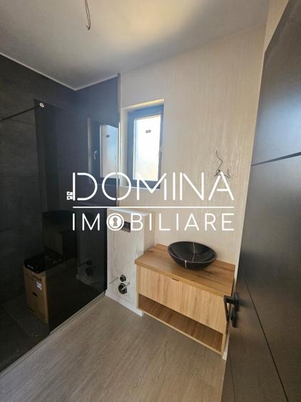 Casă individuală cu 4 camere cu Canalizare în Sud