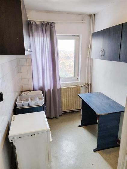 Garsonieră decomandată în Valenta