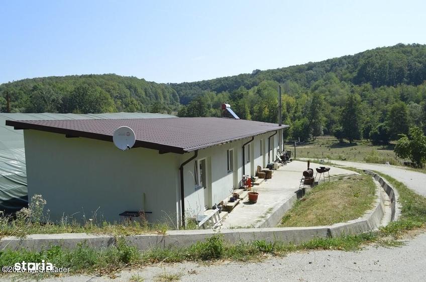 Spațiu comercial, de 1,887 mp, în Glâmbocel