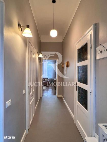 Apartament cu 3 camere în Orașul Nou