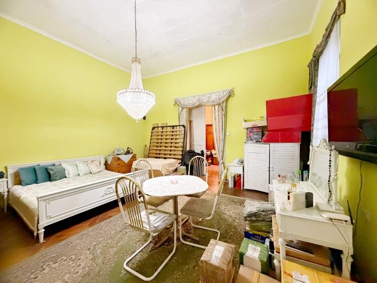 Apartament cu 4 camere semidecomandat în Complex Studențesc