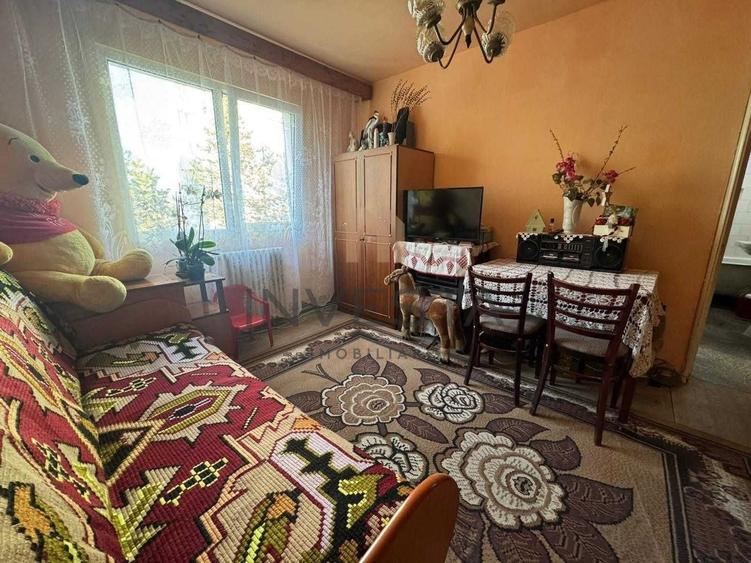 Apartament cu 3 camere semidecomandat, mobilat în Mănăștur