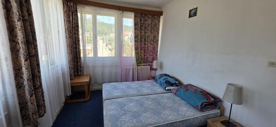 Casă cu 5 camere cu Teren 518 Mp în Central