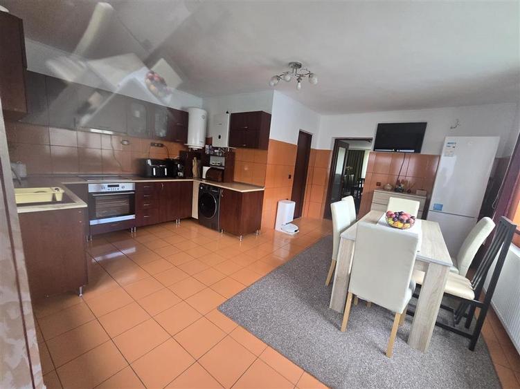 Casă cu 5 camere cu Piscina în Dridif