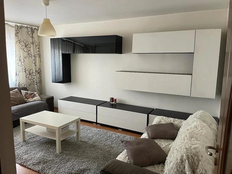 Apartament cu 2 camere decomandat în Rovine