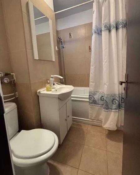 Apartament cu 2 camere semidecomandat, mobilat în Calea Victoriei