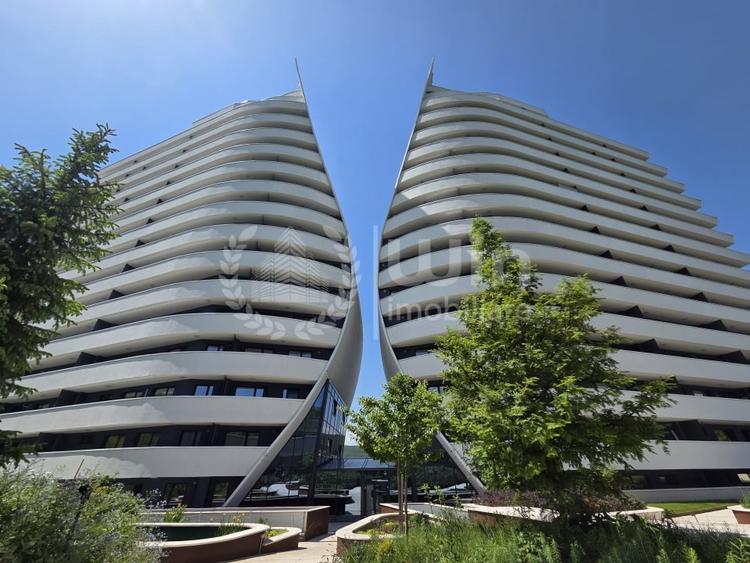 Apartament cu 3 camere semidecomandat în Zorilor
