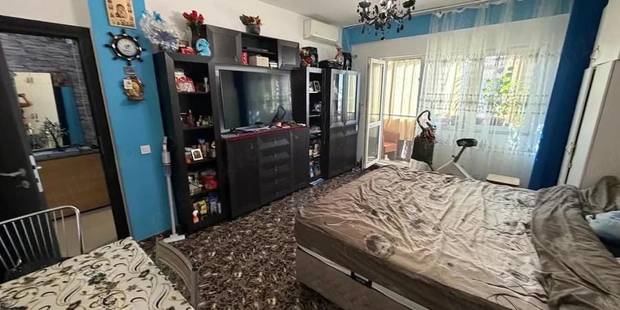 Apartament cu 2 camere decomandat în Dobroești