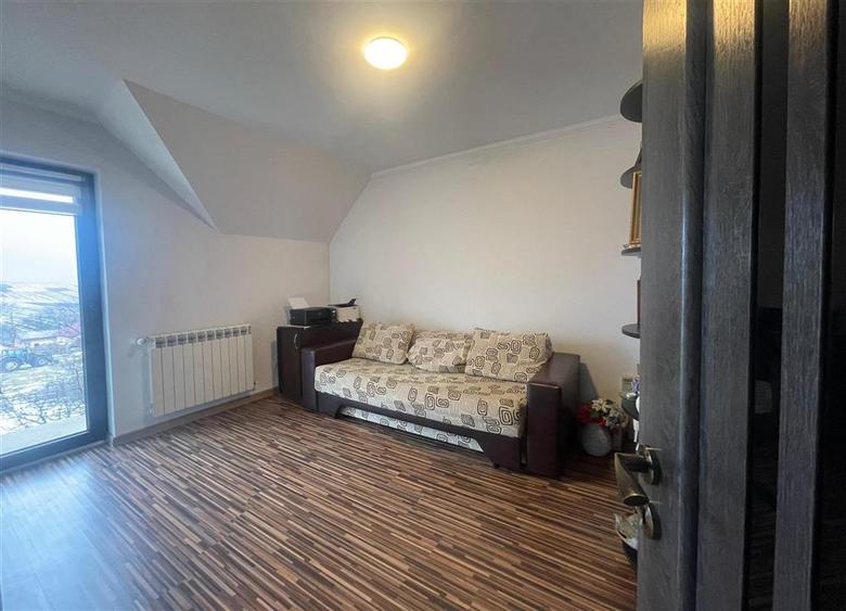 Casă individuală cu 5 camere cu Teren 1000 Mp în Sfântu Ilie