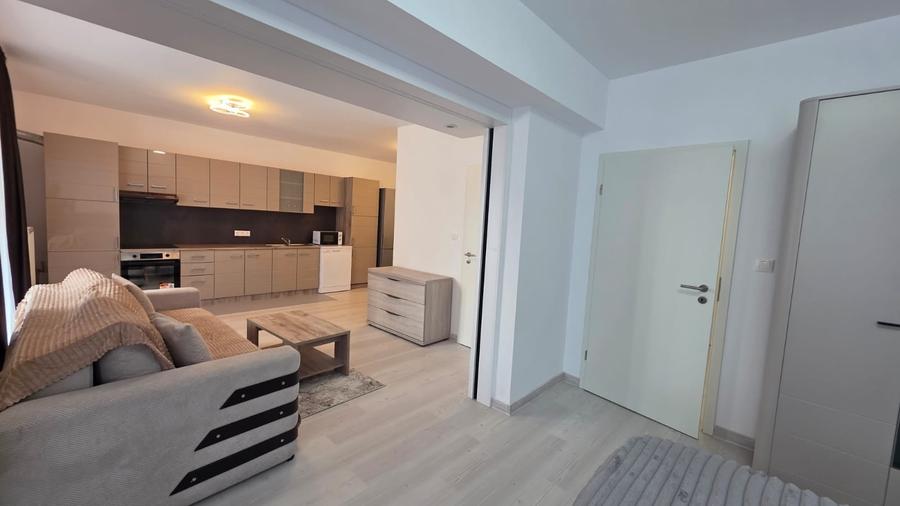 Apartament cu 2 camere decomandat în Avantgarden