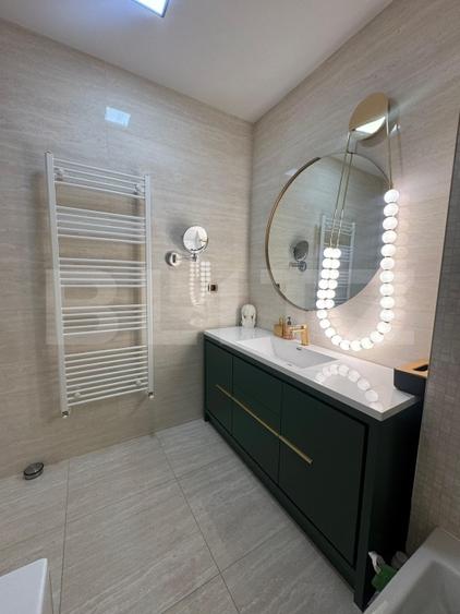 Apartament cu 4 camere decomandat, mobilat în Tractorul