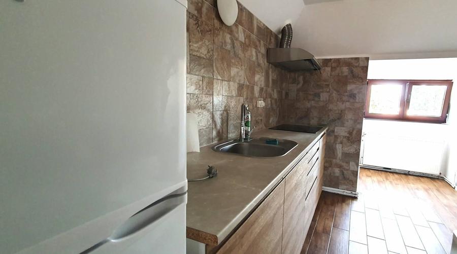 Apartament cu 2 camere semidecomandat în Gară